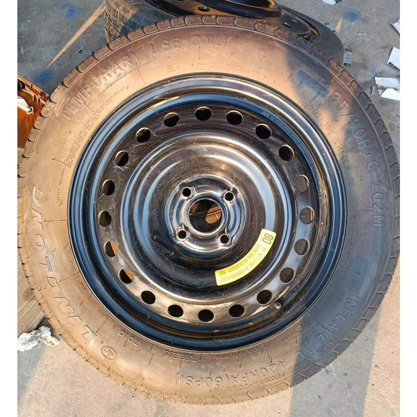 议价比亚迪元备胎 拆车件 原装 成色如新 不含运费 135901联系客