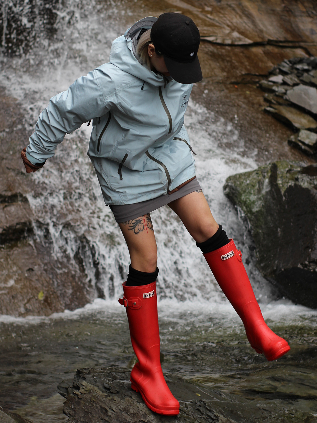 《自然复兴》时尚雨鞋女士成人高筒雨靴春秋防滑防水套靴耐磨纯色