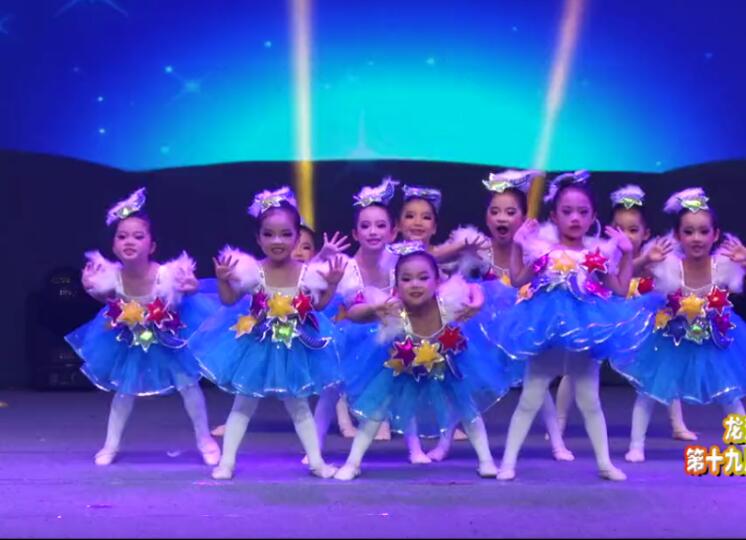 高档六一儿童演出服蓬蓬裙纱裙幼儿园舞蹈服装快乐的小星星公主裙