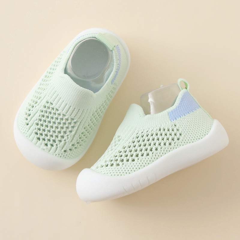 婴儿鞋子夏季软底防滑男宝宝学步鞋透气0-2岁儿童防掉跟网面凉鞋3