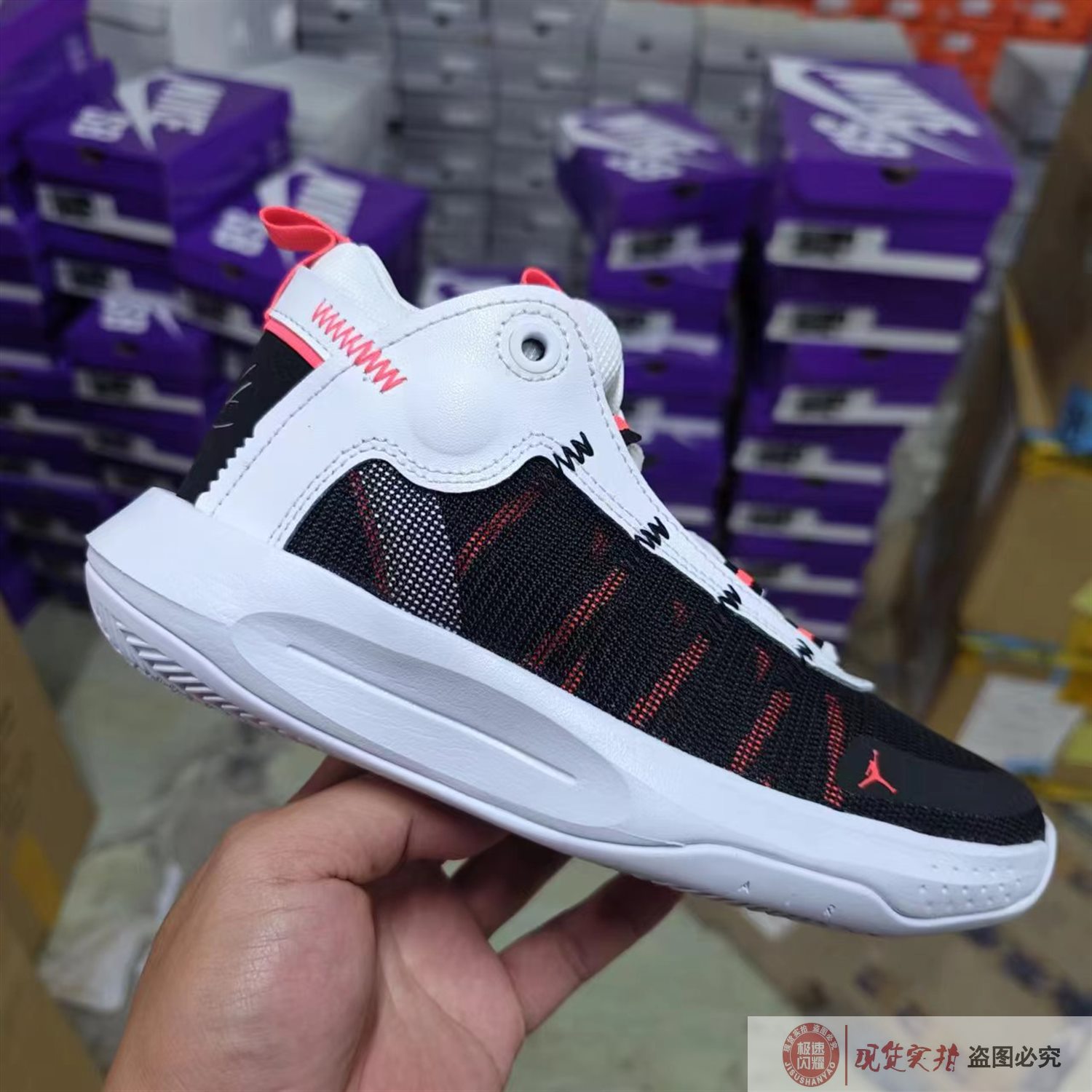 Nike/耐克JUMPMAN 大童防滑耐磨实战篮球鞋 BQ3451-100-001